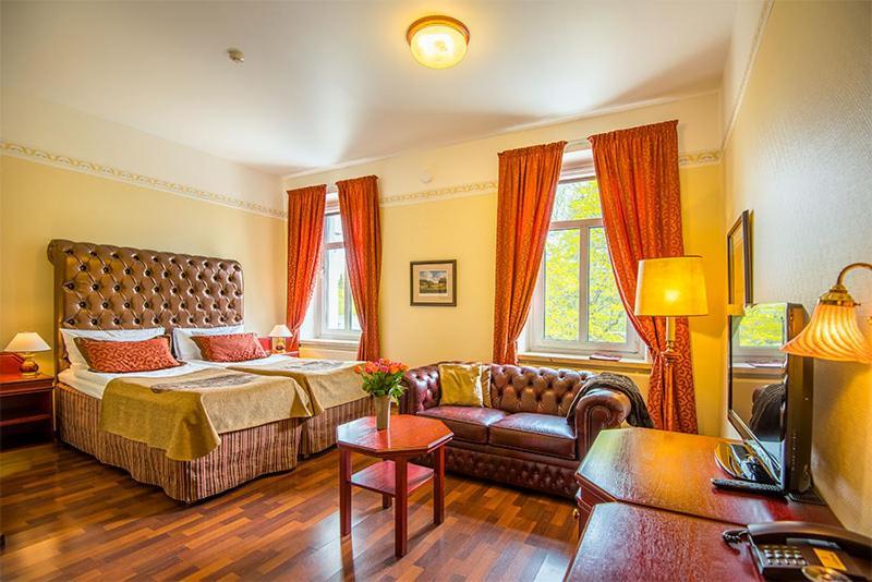 Hotel Astor Vaasa Extérieur photo