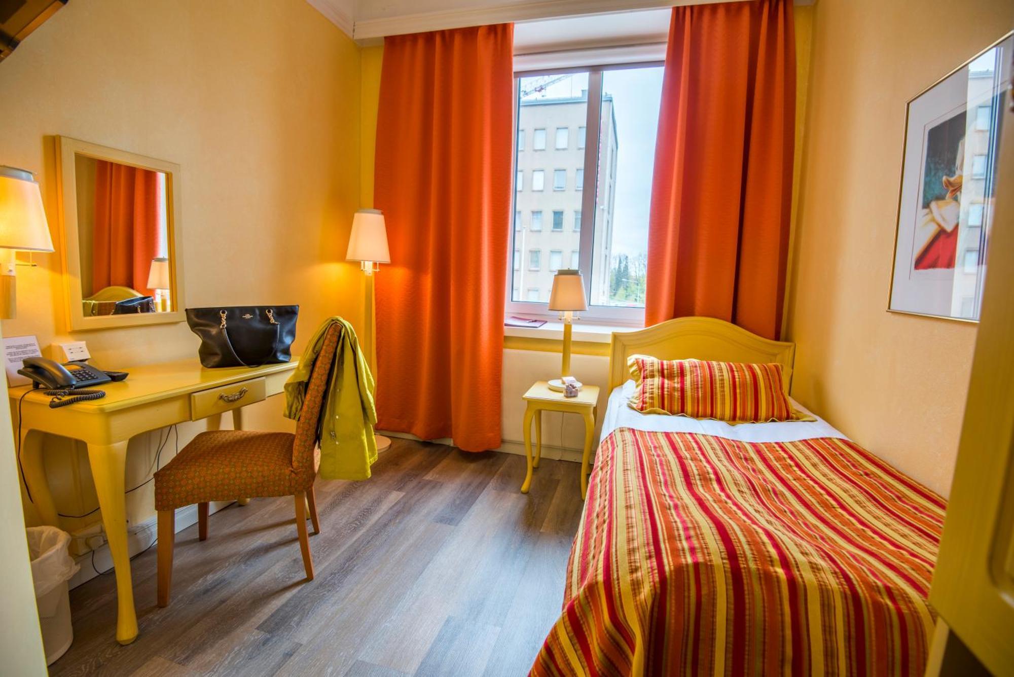 Hotel Astor Vaasa Extérieur photo