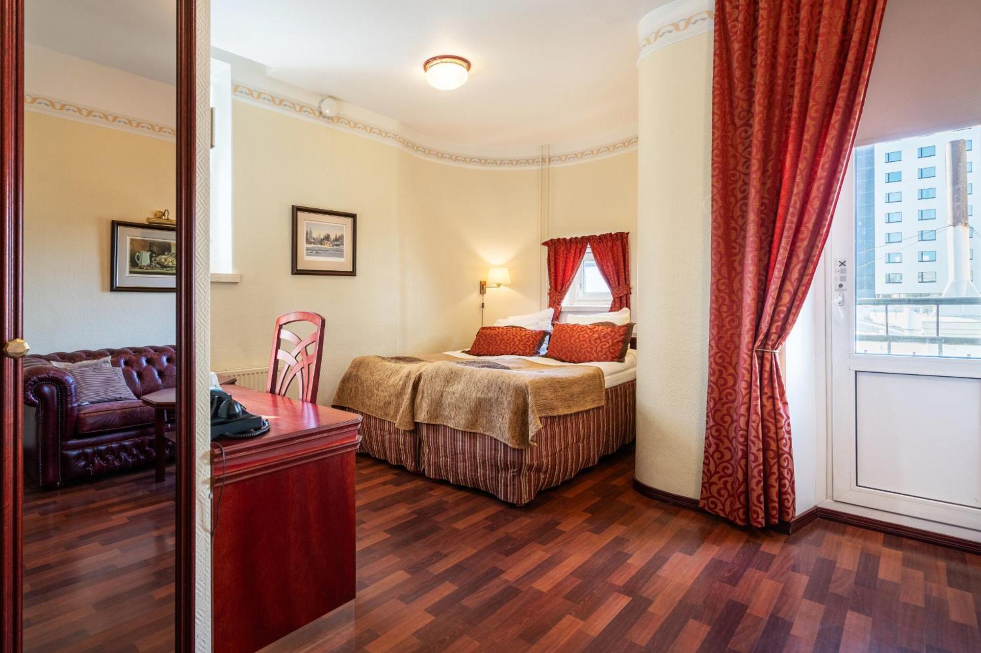 Hotel Astor Vaasa Extérieur photo